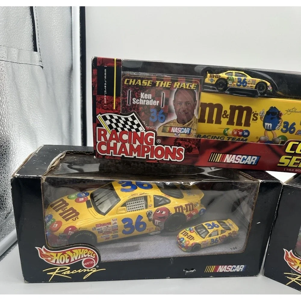KEN SCHRADER #36 M&M'S NASCAR LOT TRANSPORTER & CARS W/MATCHING MINIS
